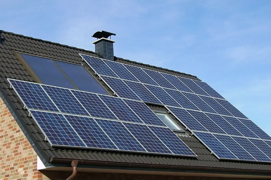 Solar Panel Roof